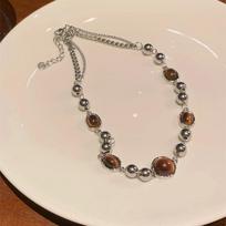 Maillard Spice Girl Tiger's Eye Stone Necklace Beaded Retro Clavicle Chain Niche Design Light Luxury Premium Sweater Chain