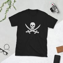 Classic Jolly Roger Pirate Unisex T-Shirt M