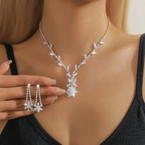Bridal Ladder Square Diamond Snowflake Pendant Earrings 2-piece Jewelry Set Light Luxury Bridal Wedding Accessories