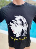 Taylor Swift Black T  Short Sleeve size S Small Unisex T-Shirt XXL