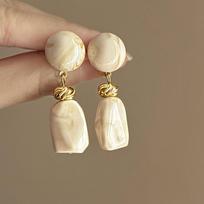 French Retro Cream Almond And Sunset Orange Acrylic Long Pendant For Women's Party Jewelry Earrings bronza