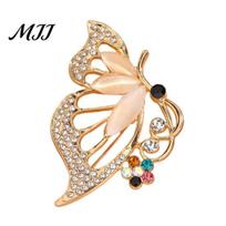 Anti-rust Brooch Zinc Alloy Pin, Butterfly Shape Lapel Badge with Rhinestones Inlaid, Vintage Style Versatile Accessory for Sweaters Collars Hats Bags A