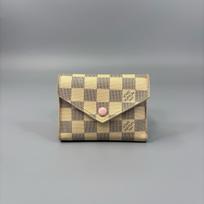 [Pre-Owned] Louis Vuitton Victorine Wallet 'White Damier Azur Canvas' - Very Good #1T63OX6 ONE SIZE