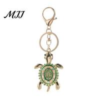 Good Luck Charm Keychain Pendant Rhinestones Inlaid Turtle Shape Key Holiday Style Chain with Anti-Oxidation Lobster Clasp Backpack Accessory žalia