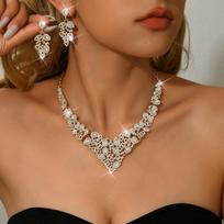 Luxurious and High-end Alloy Multi-color Necklace Earrings Two-piece Set Suitable for Dinner Parties and Birthdays