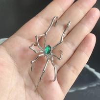 Gotikinis Tamsus Voras Ropojantis Madingas Kabantis Auskaras Į Ausies Kremzlę Klipsas Unisex Helovino Vakarėlio Aksesuarams žalia