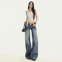 2026 Women's Spicy Low-Rise Flare Jeans – Slimming Retro Wide-Leg, Spring/Autumn Style Small