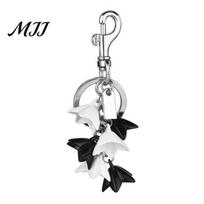Oxidation Resistant Keychain Pendant Campanula Design Key Chain with Shiny Metal Minimalist Style Buckles Lobster Clasp Bags Keys Suitcases
