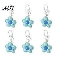 Imitation Stitching Keychain 6Pcs Leather Texture Flower Shape Pendant Key Holder with Alloy Buckle Mobile Phone Bag Hanging Ornament Faux mėlyna