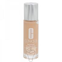 Clinique Beyond Perfecting Foundation + Concealer, 30 ml