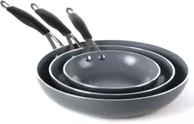 Aliuminio keptuvė su Teflon Platinum Professional nepridegančia danga. 32 cm - Hendi 621158