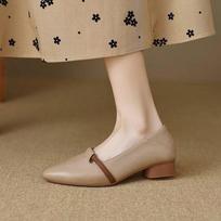 Single shoes women's 2025 autumn new comfortable and versatile thick heel soft leather soft sole not tired foot pedal pointed low heel shoes 35