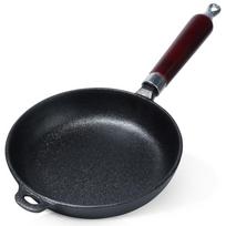 Cast iron frying pan with silicone cover CAST LINE 30 cm