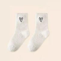 1Pairs Lovely Cozy Hairy Mink Velvet Socks Autumn Winter Hosiery Thickened Plush Warm Sleep Home Fluffy White Heart-shaped Socks KTB