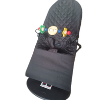 Ergonomiškas kūdikių gultukas su žaislu „Tavalax Baby Bouncer“