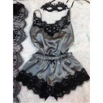 GMXIA's Strapless Ice Silk Pajamas Are Alluring and Sexy. She Wears Spaghetti-strap Shorts and Jumpsuits Pajama Sets S pilka spalva