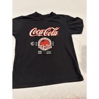 Coca-Cola Graphic T-Shirt Black Red White Globe Logo Short Sleeve Crewneck Tee Unisex T-Shirt XXXXL