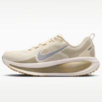 Nike Men's Vomero 18 ESS Running Shoes US 10.5