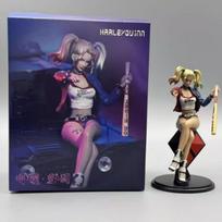 11cm Anime Harley Quinn Sitting Position PVC Action Figures Featuring Baseball Display Desktop Decoration Model Playthings Present Collectible