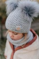 Children's winter hat with 2 pompoms