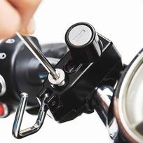 Motociklo šalmo užraktas nuo vagystės Dviračio šalmo saugos užraktai 20-28 mm vairo strypui Su 2 raktais ir montavimo įrankiu China black