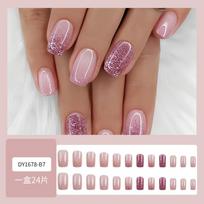 Dėvėkite nagų padėkliukus, „Flash Pink“ laipsniškas keitimas, Europos kvadratinių nagų dailė, „Spice Girl“ svajonės netikri nagų pleistrai