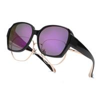 Unisex Clip-On Polarized Sunglasses for Prescription Glasses UV Protection Lightweight Oversized Square Frame for Driving Outdoor Activities One Size rožinė