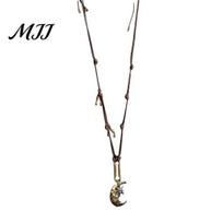 Alloy Moon Pendant Necklace for Women, Layered Crescent Pendent Rope Choker Necklace, Boho Retro Adjustable Jewelry Casual Bohemian Accessory