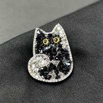 Full-diamond Black Cat Brooch - High-end and Luxurious Clothing Accessory with A Waist-closing Clasp and Pin Design black