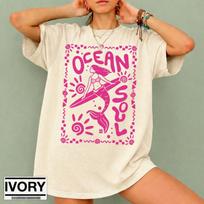 Vintage Ocean Soul Mermaid T-Shirt, Surf Beach Aesthetic Shirt, Coastal Summer Graphic Tee, Vintage Ocean Lover Shirt, Pink Surf Tee XL