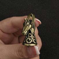 Vintage Copper Horse Head Bell Small Pendant For Car Key Holder Keychain Brass Lucky Animal Bells Keyrings Hanging Jewelry Gifts one size