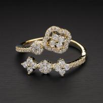 A fashionable and luxurious copper alloy ring inlaid with cubic zirconia, featuring an exquisite open geometric design, elegant jewelry suitable for Adjustable opening