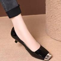 Small square head shallow mouth single shoes women's 2025 spring new elegant French simple metal burgundy patent leather high heels 35