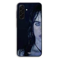 Coque Pour Samsung Galaxy A56 Billie Eilish visage fond noir Maniacase