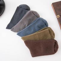 Loose Plus Size Men's Mid-Calf Socks, Odor-Resistant Combed Cotton, Breathable, Solid Color, Ideal for Wide and Large Feet Size 37-44