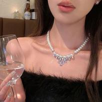 Diamond water drop imitation pearl necklace summer does not fade temperament collarbone chain versatile tassel necklace light luxury rhinestone