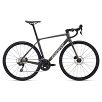 Plento dviratis GIANT TCR Advanced 2 KOM (2026) Stealth Chrome (L)
