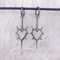 Goth Thorn Heart Earrings Korean Fashion Cross Earrings for Women Punk Charms Earring Grunge Jewelry Hip Hop Vintage Accessories KTJ
