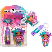MGA Entertainment Yummiland Lip Gloss Doll: Mystery Color Change - Carly Cakepop