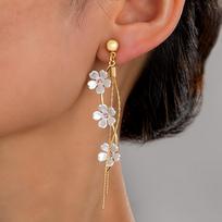 Women's Long Tassel Flower Earrings Elegant Floral Dangle Earrings for Women Daily Wear one size