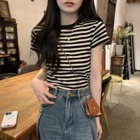 Women's Round Neck Short Sleeve Tee Slim Fit Commuter Retro Striped Pattern Casual Tunic Top Summer Basic Layering Shirt S