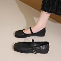 New gentle square head shallow mouth single shoes women's autumn soft-soled Mary Jane small leather shoes 35