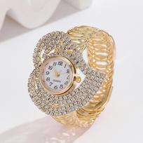 LP50  Low Price Exquisite Rhinestone Quartz Watches for Women Golden Casual and Fashionable Style Alloy Band Wristwatch LP50