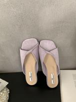 Spring and summer 2025 new retro low-heeled cool slippers women's open-toed soft-soled French one-word fashion shoes 35