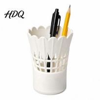 Modern Desk Decor 3D Printed Badminton Shaped Pen Holder Creative Organizer Aesthetic Storage Container Cute Pencil Holder Minimalist Stationery