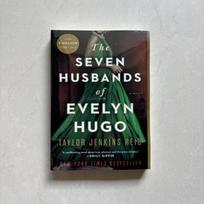 The Seven Husbands of Evelyn Hugo Story Novel In English Book The Seven Husbands