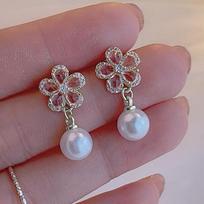 Women's Flower Drop Earrings Elegant Dangle Studs One Size