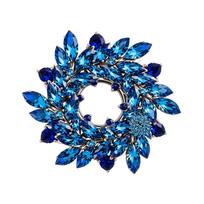 Vintage Flower Wreath Brooch for Women Design Versatile Lapel Pin Suit Accessory one size