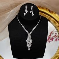 Cross-Border Hot Selling Exquisite Claw Chain Necklace and Earrings Suite Two-Piece Set Rhinestone Tassel Clavicle Dinner
