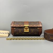 [Pre-Owned] Papillon Trunk Monogram Chain S-Lock Closure Coated Canvas With Leather Trim Shoulder Bag - Very Good #1XGYNP8 ONE SIZE